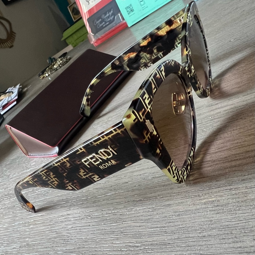 Fendi FF Acetate logo sunglasses